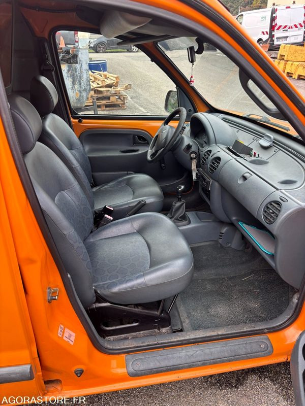 CEB126 RENAULT KANGOO 1.9D - فان المدمجة: صورة 4 CEB126 RENAULT KANGOO 1.9D - فان المدمجة: صورة 4