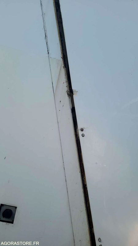 CG 622 LE - MERCEDES ECONIC 2633 - 2013 - 203000KM - شاحنة النفايات: صورة 3 CG 622 LE - MERCEDES ECONIC 2633 - 2013 - 203000KM - شاحنة النفايات: صورة 3