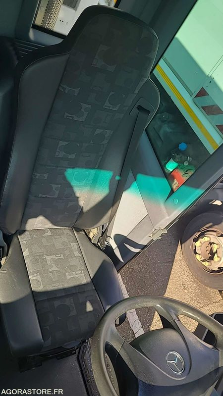 CG 622 LE - MERCEDES ECONIC 2633 - 2013 - 203000KM - شاحنة النفايات: صورة 4 CG 622 LE - MERCEDES ECONIC 2633 - 2013 - 203000KM - شاحنة النفايات: صورة 4