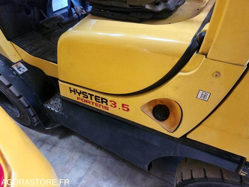 CHARIOT ELEVATEUR DIESEL 3T5 HYSTER H3.5FT - 2007 - 1033 heures - رافعة شوكية ديزل: صورة 5 CHARIOT ELEVATEUR DIESEL 3T5 HYSTER H3.5FT - 2007 - 1033 heures - رافعة شوكية ديزل: صورة 5