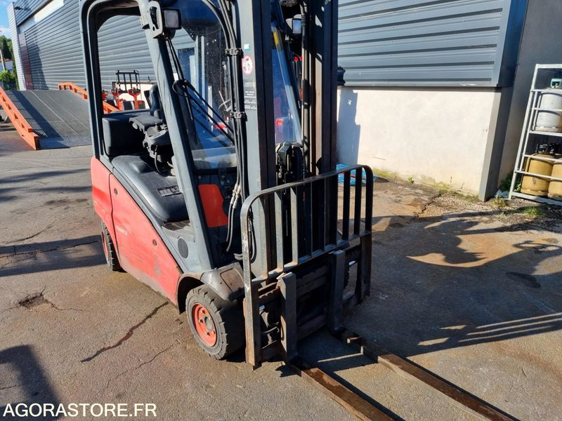 CHARIOT ELEVATEUR FENWICK H16T-01 GAZ DE 2013 - 5600 H (R3S177) - رافعة شوكية تعمل بالغاز: صورة 1 CHARIOT ELEVATEUR FENWICK H16T-01 GAZ DE 2013 - 5600 H (R3S177) - رافعة شوكية تعمل بالغاز: صورة 1