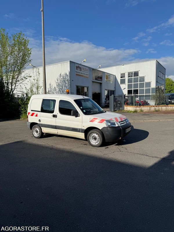 CITROËN BERLINGO - 2010 - 211 000 KM - فان المدمجة: صورة 4 CITROËN BERLINGO - 2010 - 211 000 KM - فان المدمجة: صورة 4