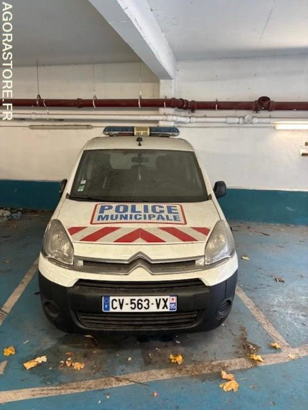 CITROEN BERLINGO - 2013 - 72200kms - سيارة: صورة 2 CITROEN BERLINGO - 2013 - 72200kms - سيارة: صورة 2