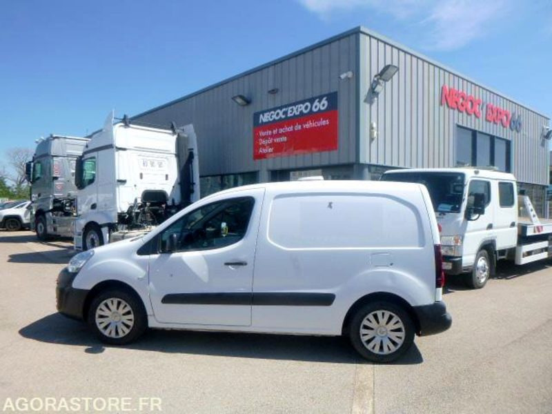 CITROEN BERLINGO UTILITAIRE BOITE AUTO - فان المدمجة: صورة 3 CITROEN BERLINGO UTILITAIRE BOITE AUTO - فان المدمجة: صورة 3