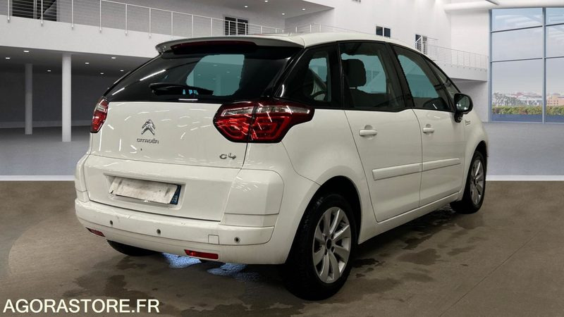 CITROEN-C4-PICASSO-2L-HDI-110 - سيارة: صورة 4 CITROEN-C4-PICASSO-2L-HDI-110 - سيارة: صورة 4