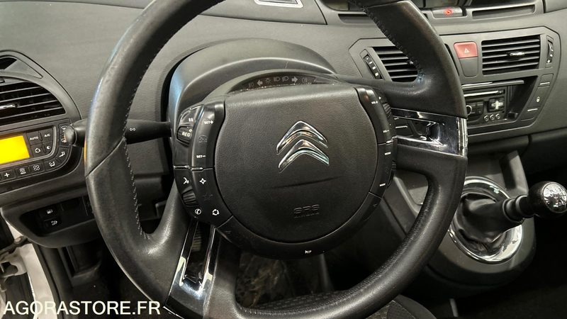 CITROEN-C4-PICASSO-2L-HDI-110 - سيارة: صورة 5 CITROEN-C4-PICASSO-2L-HDI-110 - سيارة: صورة 5