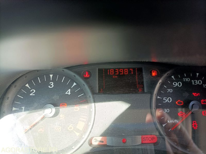 CLIO III 2010 2 places - سيارة: صورة 5 CLIO III 2010 2 places - سيارة: صورة 5