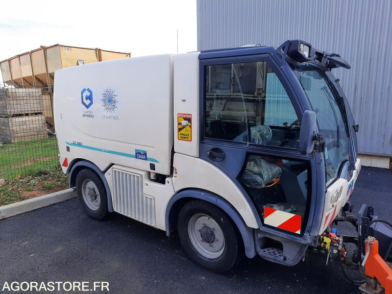 CMAR LC860 - 2014 - 5 700KM - فان المدمجة: صورة 1 CMAR LC860 - 2014 - 5 700KM - فان المدمجة: صورة 1