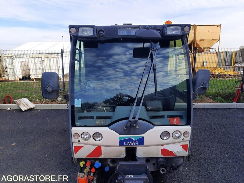 CMAR LC860 - 2014 - 5 700KM - فان المدمجة: صورة 3 CMAR LC860 - 2014 - 5 700KM - فان المدمجة: صورة 3