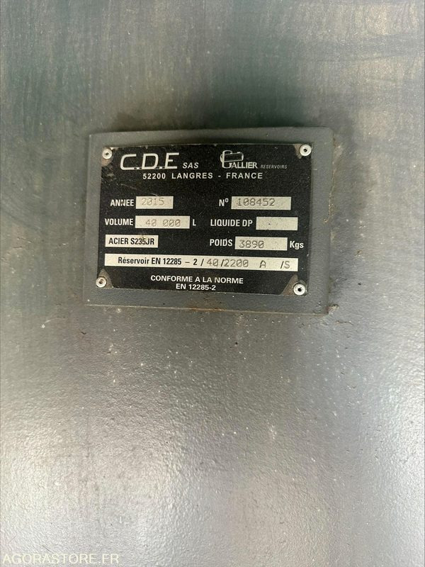 CONTAINER AVEC CUVE DE 40 000L & SYSTEME DE DISTRIBUTION CARBURANT - 2015 - الأدوات والمعدات: صورة 3 CONTAINER AVEC CUVE DE 40 000L & SYSTEME DE DISTRIBUTION CARBURANT - 2015 - الأدوات والمعدات: صورة 3