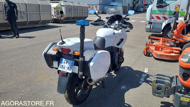 CV 384 MQ - YAMAHA TDM900 - 2013 - 69532KM - دراجة نارية: صورة 4 CV 384 MQ - YAMAHA TDM900 - 2013 - 69532KM - دراجة نارية: صورة 4