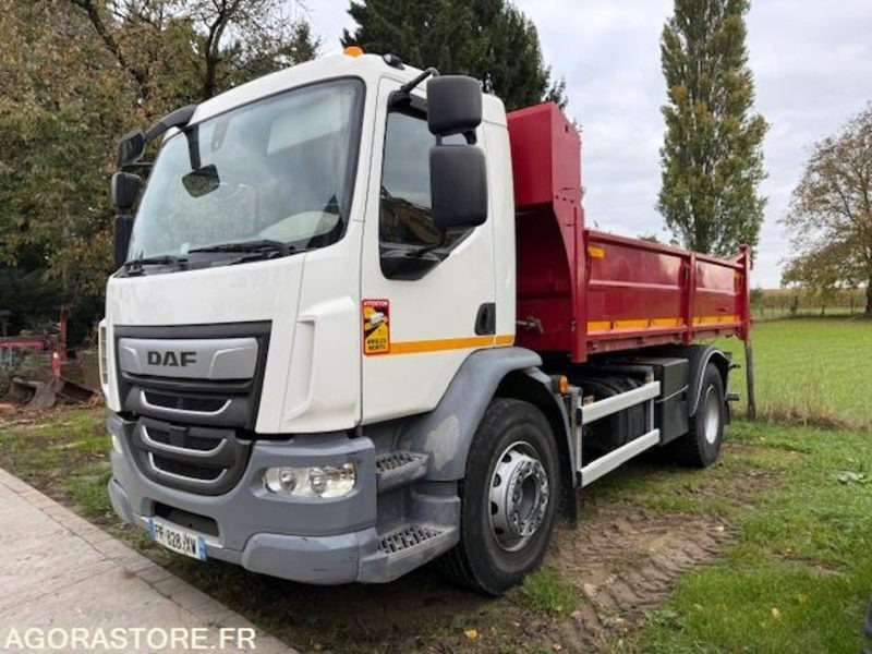 Camion Benne DAF LF320 - 2019 - 62 460 km - شاحنة قلاب: صورة 1 Camion Benne DAF LF320 - 2019 - 62 460 km - شاحنة قلاب: صورة 1