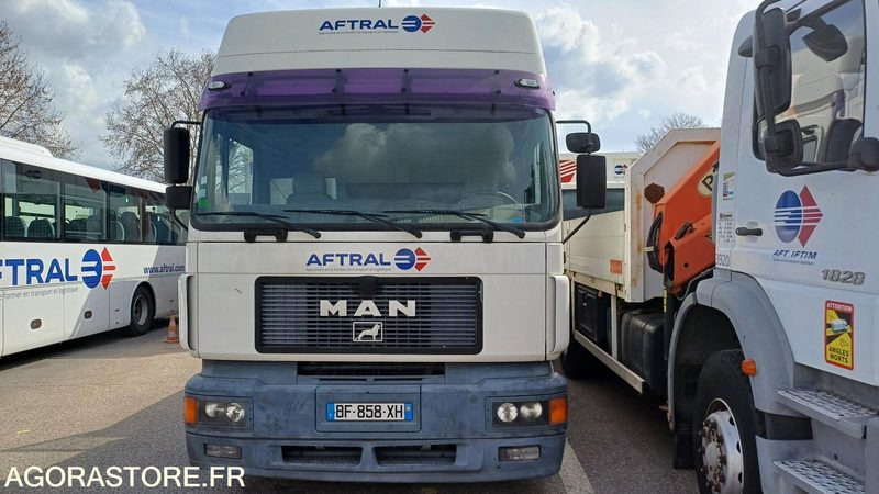 Camion-grue Benne MAN 1996/3718 - شاحنة قلاب, شاحنة كرين: صورة 1 Camion-grue Benne MAN 1996/3718 - شاحنة قلاب, شاحنة كرين: صورة 1