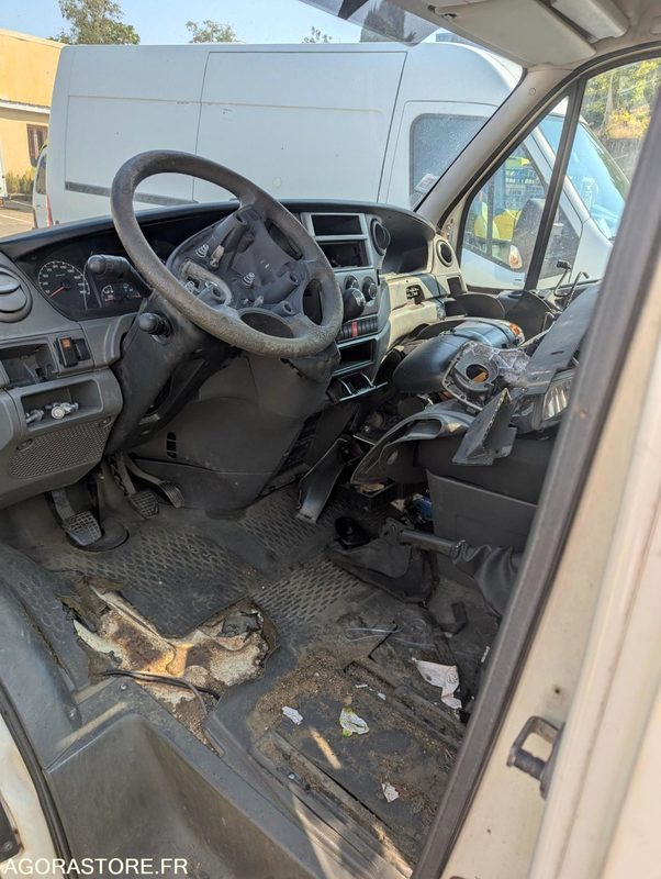 Camion plateau IVECO 35C15 - قلاب صغير: صورة 4 Camion plateau IVECO 35C15 - قلاب صغير: صورة 4