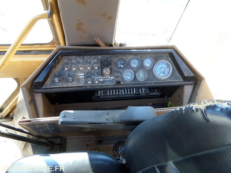 Chargeuse pelleteuse caterpillar 428 -1992- 13000h (N2TRPL) - جرافة حفار: صورة 5 Chargeuse pelleteuse caterpillar 428 -1992- 13000h (N2TRPL) - جرافة حفار: صورة 5