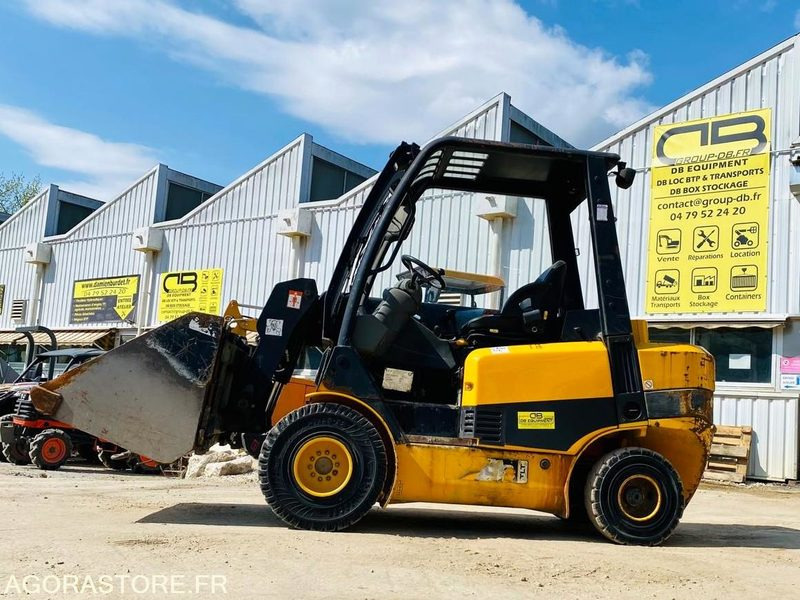 Chariot télescopique Teletruk JCB TLT30D - Année 2004 - 3870 h - رافعة تلسكوبية: صورة 2 Chariot télescopique Teletruk JCB TLT30D - Année 2004 - 3870 h - رافعة تلسكوبية: صورة 2