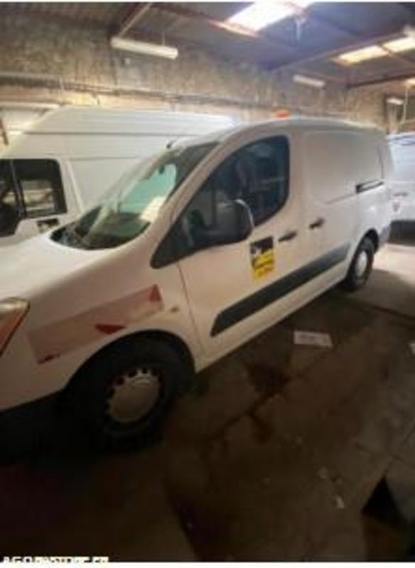 Citroen Berlingo - 147731kms - 2008 - AM 177 JF - فان المدمجة: صورة 4 Citroen Berlingo - 147731kms - 2008 - AM 177 JF - فان المدمجة: صورة 4