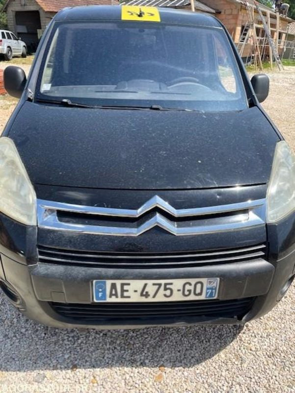 Citroen Berlingo utilitaire - فان المدمجة: صورة 1 Citroen Berlingo utilitaire - فان المدمجة: صورة 1