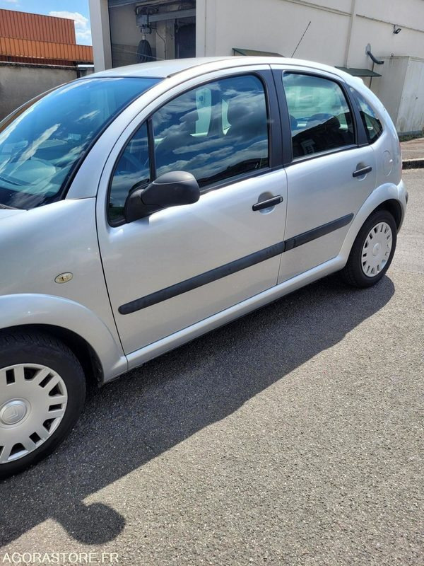 Citroën C3 871 AXS 60 - سيارة: صورة 2 Citroën C3 871 AXS 60 - سيارة: صورة 2