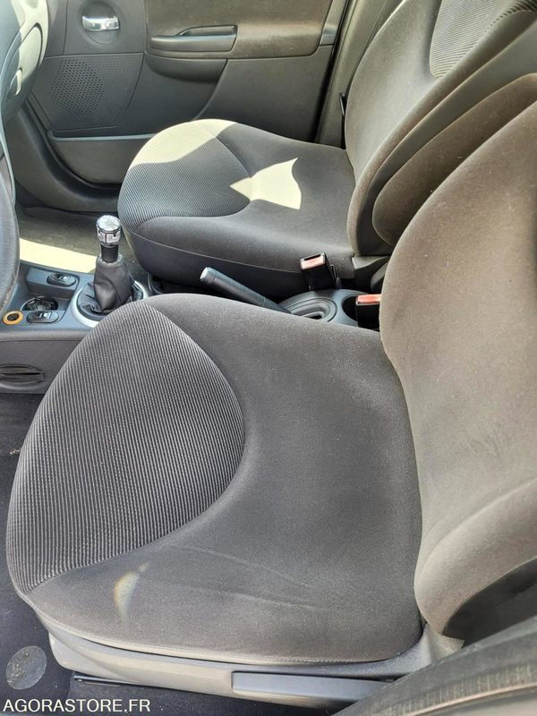 Citroën C3 871 AXS 60 - سيارة: صورة 5 Citroën C3 871 AXS 60 - سيارة: صورة 5