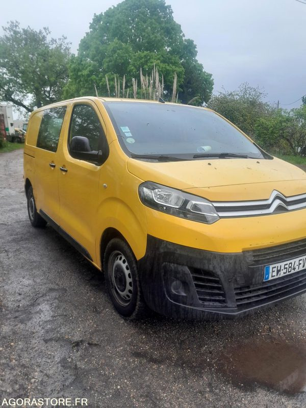 Citroën Jumpy - 2016 - 142000km - فان المدمجة: صورة 2 Citroën Jumpy - 2016 - 142000km - فان المدمجة: صورة 2