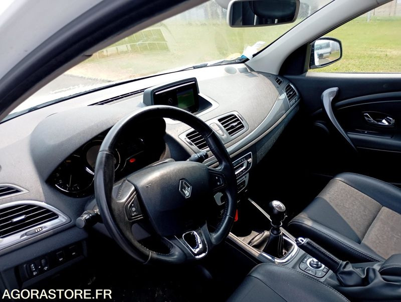 EB-149-DP - Non Roulant - Renault Mégane - VP- 340 150 Kms - سيارة: صورة 4 EB-149-DP - Non Roulant - Renault Mégane - VP- 340 150 Kms - سيارة: صورة 4