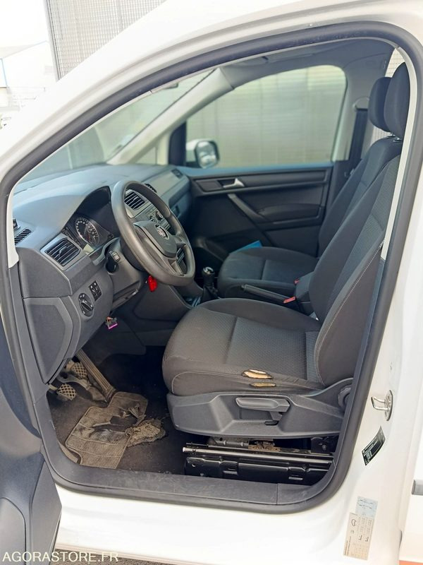 EP-632-HF - Roulant - Volkswagen CADDY - VP - Modulable - 426 759 Kms - سيارة: صورة 5 EP-632-HF - Roulant - Volkswagen CADDY - VP - Modulable - 426 759 Kms - سيارة: صورة 5