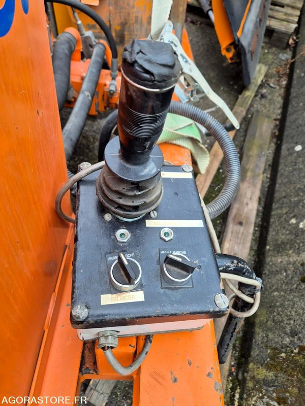 EPAREUSE FRONTALE CMV 450F 1999 - جزازة رافعة: صورة 4 EPAREUSE FRONTALE CMV 450F 1999 - جزازة رافعة: صورة 4