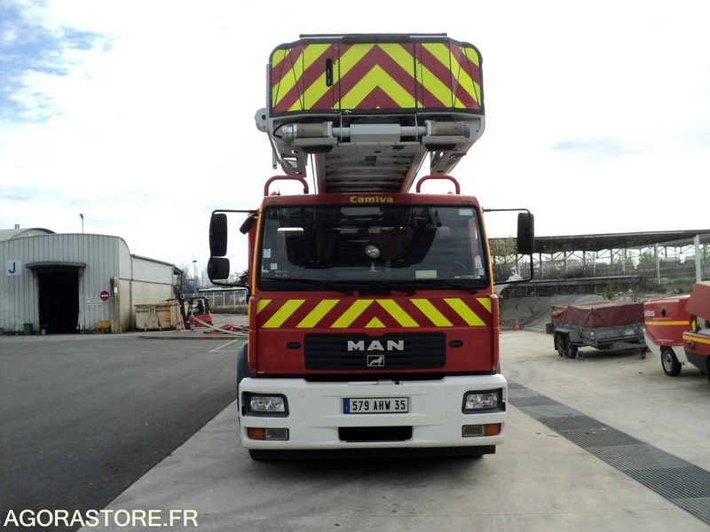 EPS MAN LE 14 220 n ° 579AHW 35 CAMIVA 30 M - شاحنة: صورة 1 EPS MAN LE 14 220 n ° 579AHW 35 CAMIVA 30 M - شاحنة: صورة 1