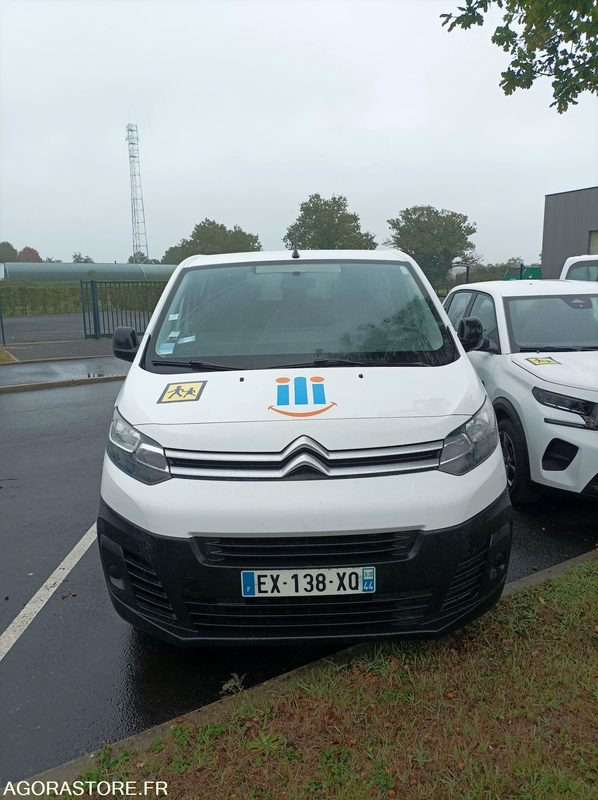 EX-138-XQ - Roulant - CITROEN JUMPY SPACE TOURER - VP - 244 327 Kms - حافلة صغيرة, ميكروباص: صورة 3 EX-138-XQ - Roulant - CITROEN JUMPY SPACE TOURER - VP - 244 327 Kms - حافلة صغيرة, ميكروباص: صورة 3
