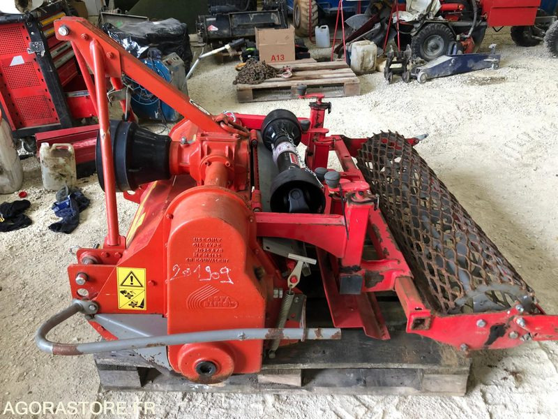 Enfouisseur de pierres DAIRON RD100NIV pour micro tracteur 22-35CV - الآلات الزراعية: صورة 1 Enfouisseur de pierres DAIRON RD100NIV pour micro tracteur 22-35CV - الآلات الزراعية: صورة 1