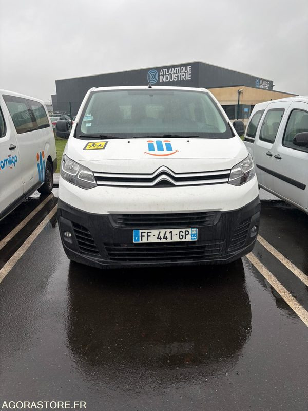 FF-441-GP - Roulant - CITROEN JUMPY SPACE TOURER - VP - 191 151 Kms - حافلة صغيرة, ميكروباص: صورة 3 FF-441-GP - Roulant - CITROEN JUMPY SPACE TOURER - VP - 191 151 Kms - حافلة صغيرة, ميكروباص: صورة 3