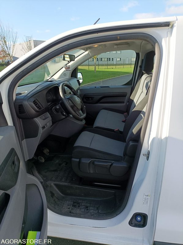FF-450-GP - Roulant - CITROEN JUMPY SPACE TOURER - VP - 215 697 Kms - حافلة صغيرة, ميكروباص: صورة 5 FF-450-GP - Roulant - CITROEN JUMPY SPACE TOURER - VP - 215 697 Kms - حافلة صغيرة, ميكروباص: صورة 5