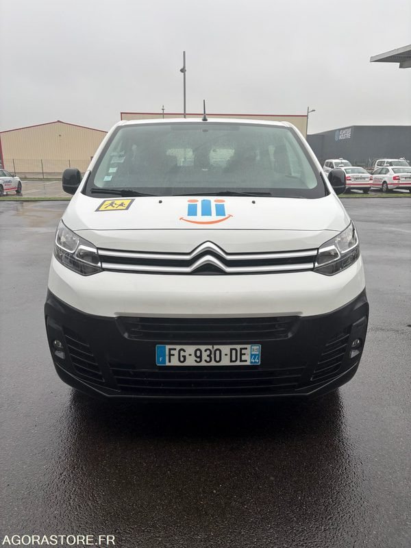 FG-930-DE - Roulant - CITROEN JUMPY SPACE TOURER - VP - 208 444 Kms - حافلة صغيرة, ميكروباص: صورة 4 FG-930-DE - Roulant - CITROEN JUMPY SPACE TOURER - VP - 208 444 Kms - حافلة صغيرة, ميكروباص: صورة 4