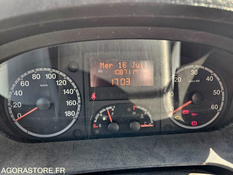 FIAT DUCATO DIESEL - CH-678-JJ - VIN ZAF25000002233515 - فان: صورة 4 FIAT DUCATO DIESEL - CH-678-JJ - VIN ZAF25000002233515 - فان: صورة 4