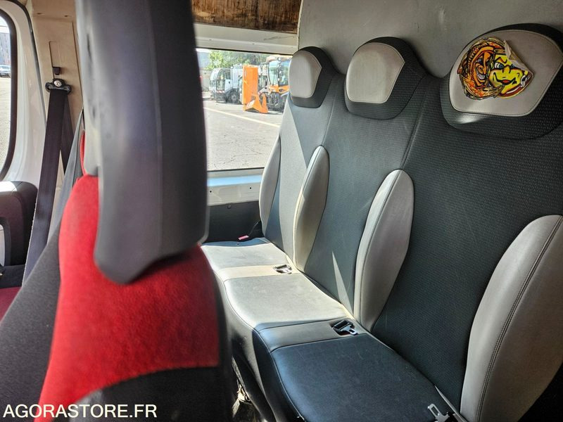 FIAT DUCATO DIESEL - CH-678-JJ - VIN ZAF25000002233515 - فان: صورة 5 FIAT DUCATO DIESEL - CH-678-JJ - VIN ZAF25000002233515 - فان: صورة 5