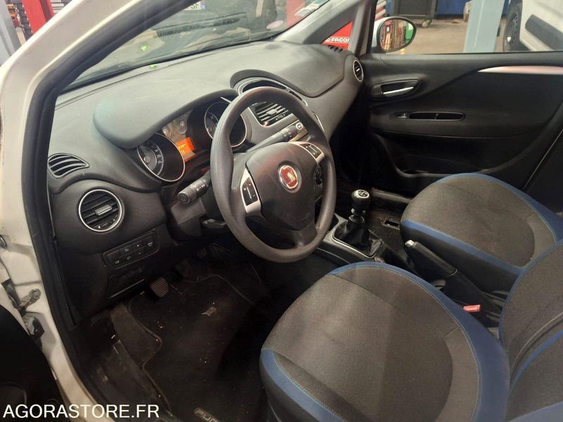 FIAT PUNTO BI CARBURATION. - سيارة: صورة 4 FIAT PUNTO BI CARBURATION. - سيارة: صورة 4