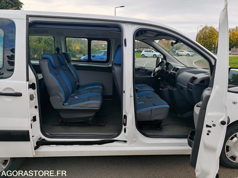 FIAT SCUDO COMBI 9 PLACES CLIM - سيارة: صورة 4 FIAT SCUDO COMBI 9 PLACES CLIM - سيارة: صورة 4