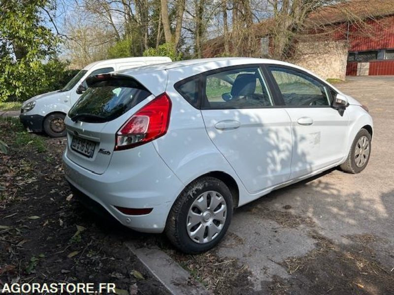 FORD FIESTA - ED-516-SC - Diesel 1.5 l - 183 000 KM - 2016 - سيارة: صورة 4 FORD FIESTA - ED-516-SC - Diesel 1.5 l - 183 000 KM - 2016 - سيارة: صورة 4