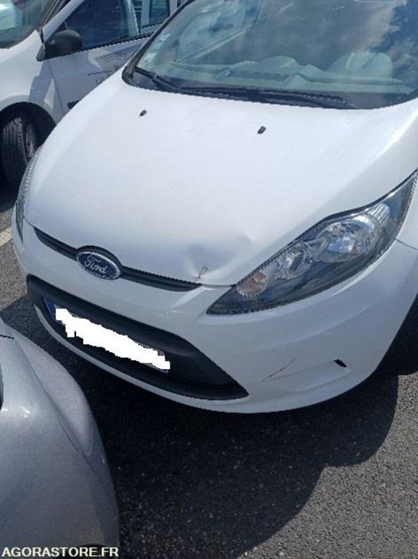 FORD FIESTA N°1 1.2 L– COULEUR BLANCHE - سيارة: صورة 1 FORD FIESTA N°1 1.2 L– COULEUR BLANCHE - سيارة: صورة 1