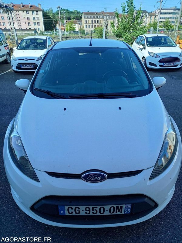 FORD FIESTA TDCI 70 FAP TREND 5 portes - سيارة: صورة 5 FORD FIESTA TDCI 70 FAP TREND 5 portes - سيارة: صورة 5