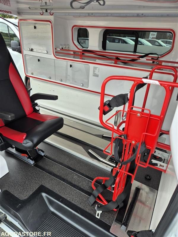 فان FX-803-DH - Roulant - RENAULT TRAFIC - VASP - 367 800 Kms: صورة 8