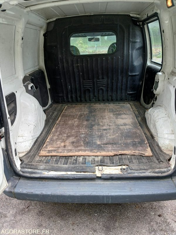 Fiat Doblo (49505) - فان المدمجة: صورة 3 Fiat Doblo (49505) - فان المدمجة: صورة 3