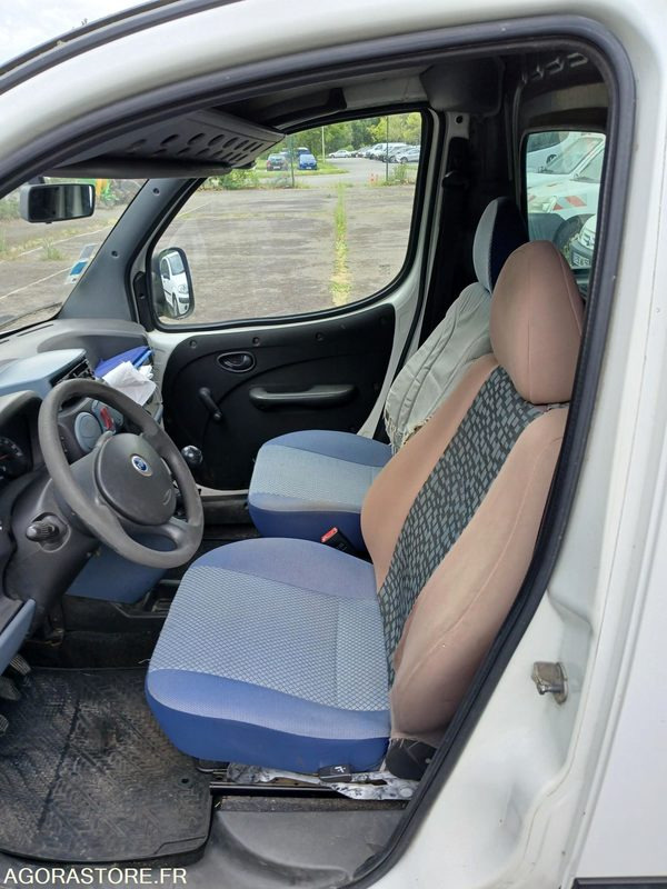Fiat Doblo (49505) - فان المدمجة: صورة 4 Fiat Doblo (49505) - فان المدمجة: صورة 4