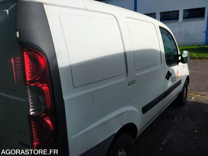 Fiat Doblo Essence et GNV - فان المدمجة: صورة 5 Fiat Doblo Essence et GNV - فان المدمجة: صورة 5