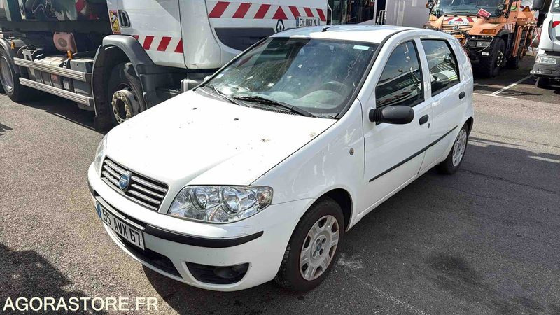 Fiat - Punto - 2006 - 111198KMS - 55avx67 - سيارة: صورة 1 Fiat - Punto - 2006 - 111198KMS - 55avx67 - سيارة: صورة 1