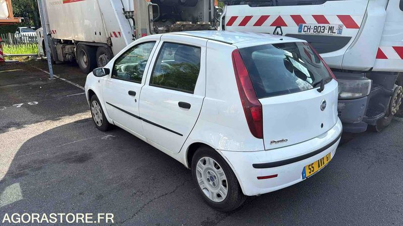 Fiat - Punto - 2006 - 111198KMS - 55avx67 - سيارة: صورة 3 Fiat - Punto - 2006 - 111198KMS - 55avx67 - سيارة: صورة 3