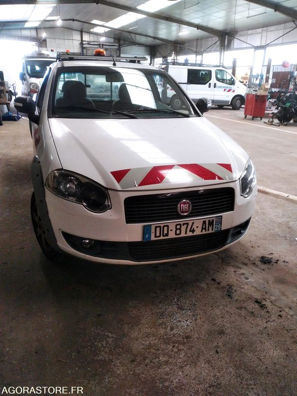 Fiat strada pick-up - قلاب صغير: صورة 3 Fiat strada pick-up - قلاب صغير: صورة 3