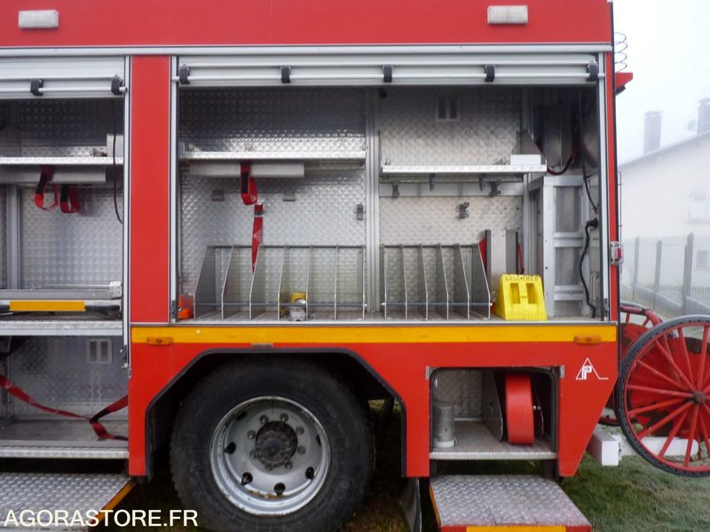 Fourgon Pompe Tonne - شاحنة: صورة 2 Fourgon Pompe Tonne - شاحنة: صورة 2