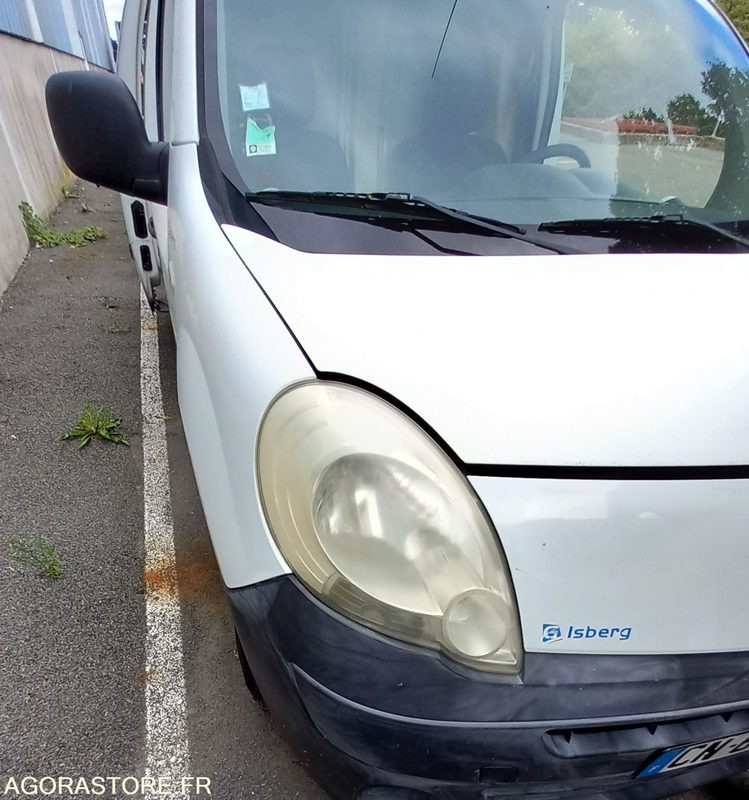 Fourgonnette frigorifique - RENAULT CN607VC - فان المدمجة: صورة 3 Fourgonnette frigorifique - RENAULT CN607VC - فان المدمجة: صورة 3